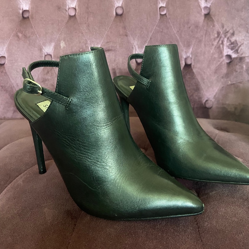 Steve Madden black mules